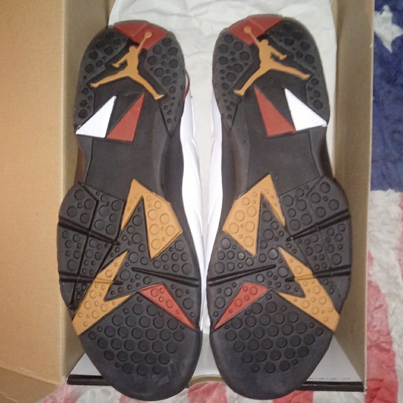 AIR JORDAN 7 RETRO CARDINAL 2011 - Picture 4 of 7